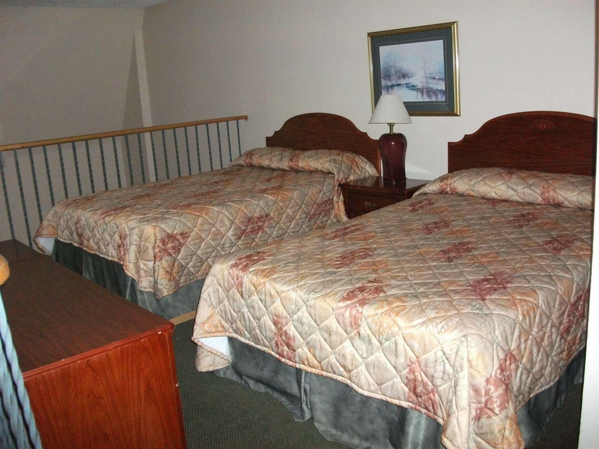 Travelodge By Wyndham Wasaga Beach Værelse billede