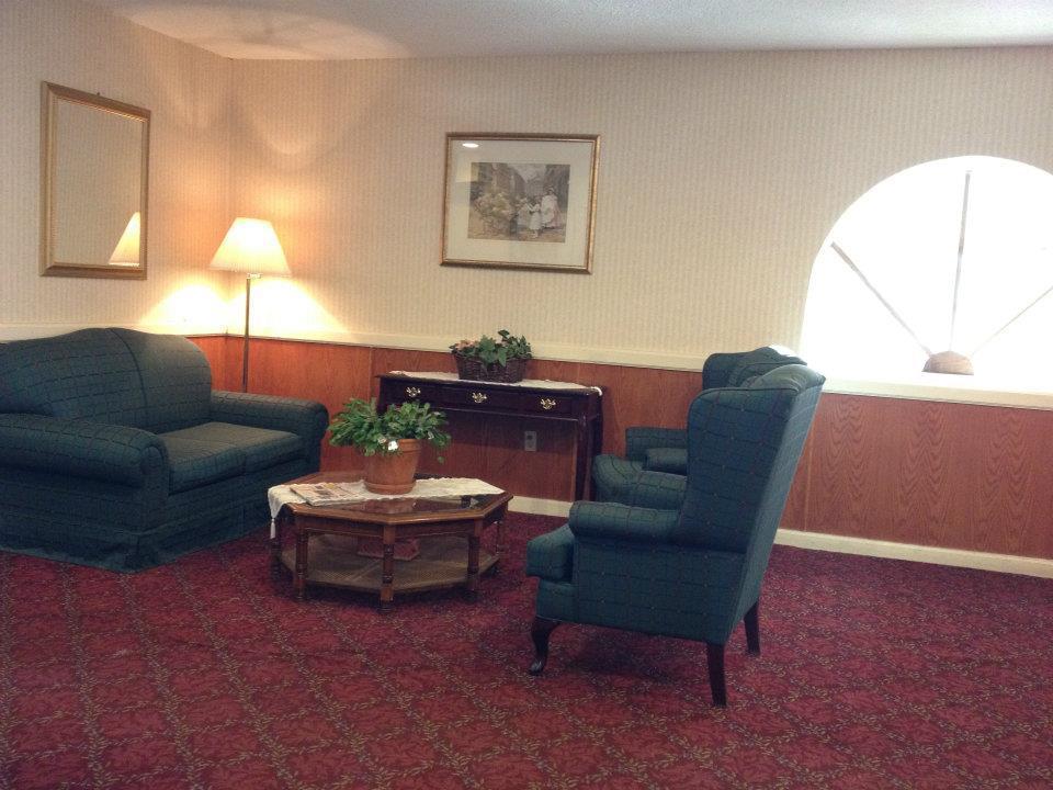 Travelodge By Wyndham Wasaga Beach Eksteriør billede